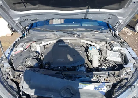 2017 Audi A4 2.0T Ultra Premium z USA, uszkodzony, nr VIN WAUGMAF43HA149802